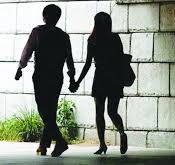 সরকারের টাকা পেয়েই তুলে প্রেমিকের হাত ধরে পালালেন ১১ তরুণী