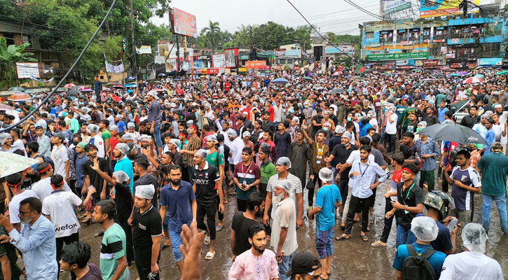 সংঘর্ষের পর বগুড়ার কেন্দ্রস্থল শিক্ষার্থীদের দখলে, নিরাপদ অবস্থানে পুলিশ