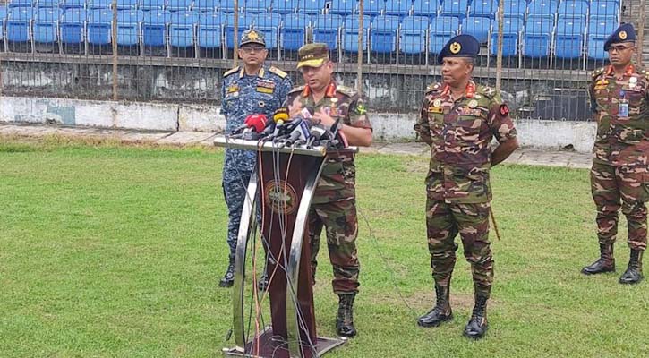 পুলিশ স্বাভাবিক কাজ শুরু করলে সেনাবাহিনী ব্যারাকে ফিরবে: সেনাপ্রধান