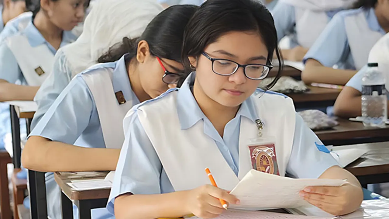 এইচএসসি পরীক্ষা নিয়ে নতুন সিদ্ধান্ত