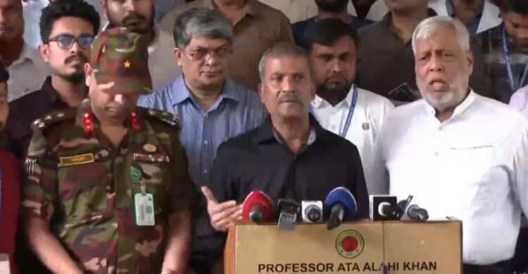 প্রচলিত আইনেই আনসারদের বিরুদ্ধে ব্যবস্থা নেওয়া হবে: আইন উপদেষ্টা