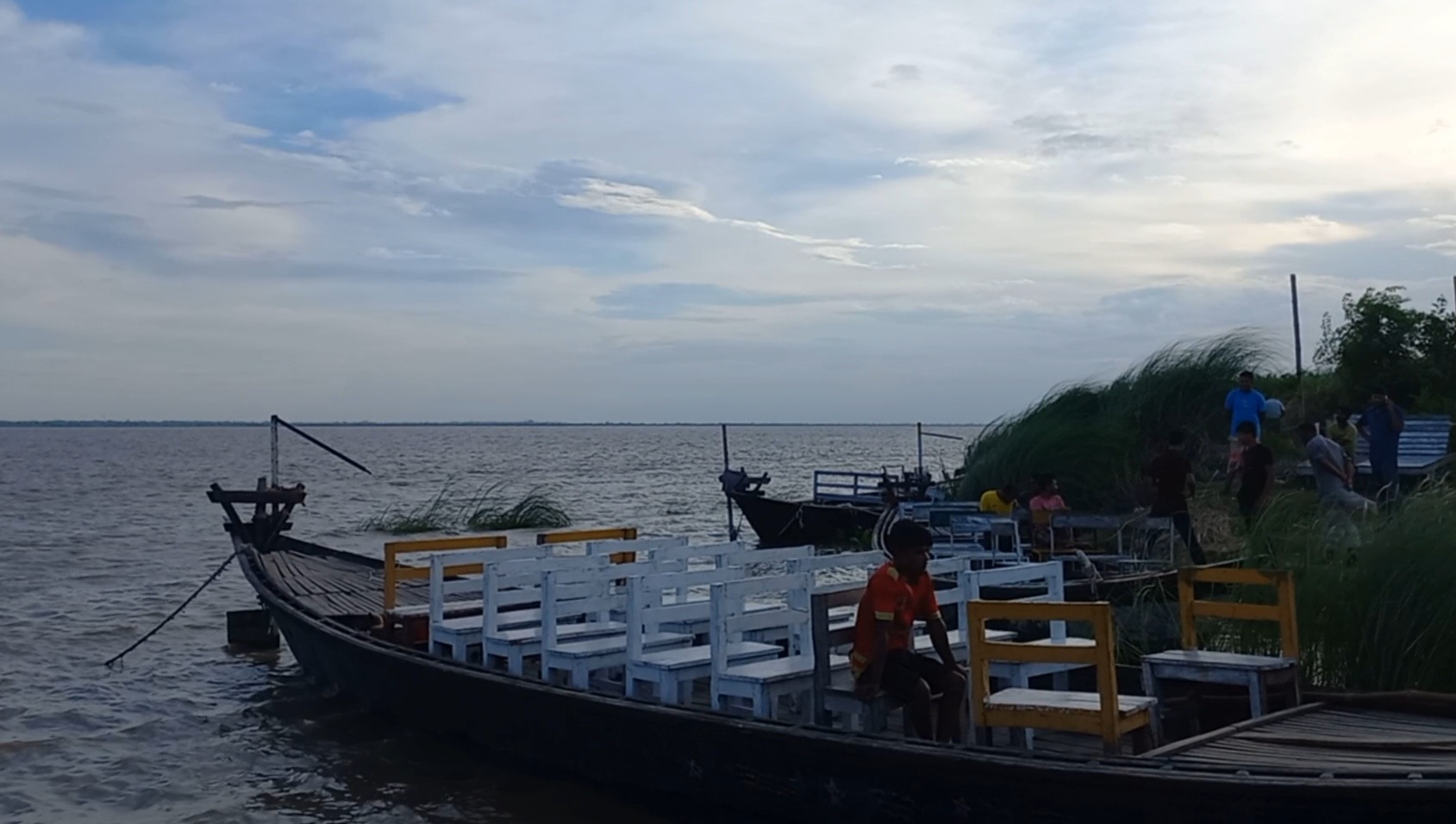 রাজশাহীতে বাড়ছে পদ্মার পানি, নিম্নাঞ্চলে বন্যার আশঙ্কা