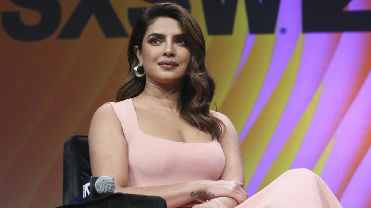 দিনে ১২ ঘণ্টা কাজ করেন প্রিয়াঙ্কা