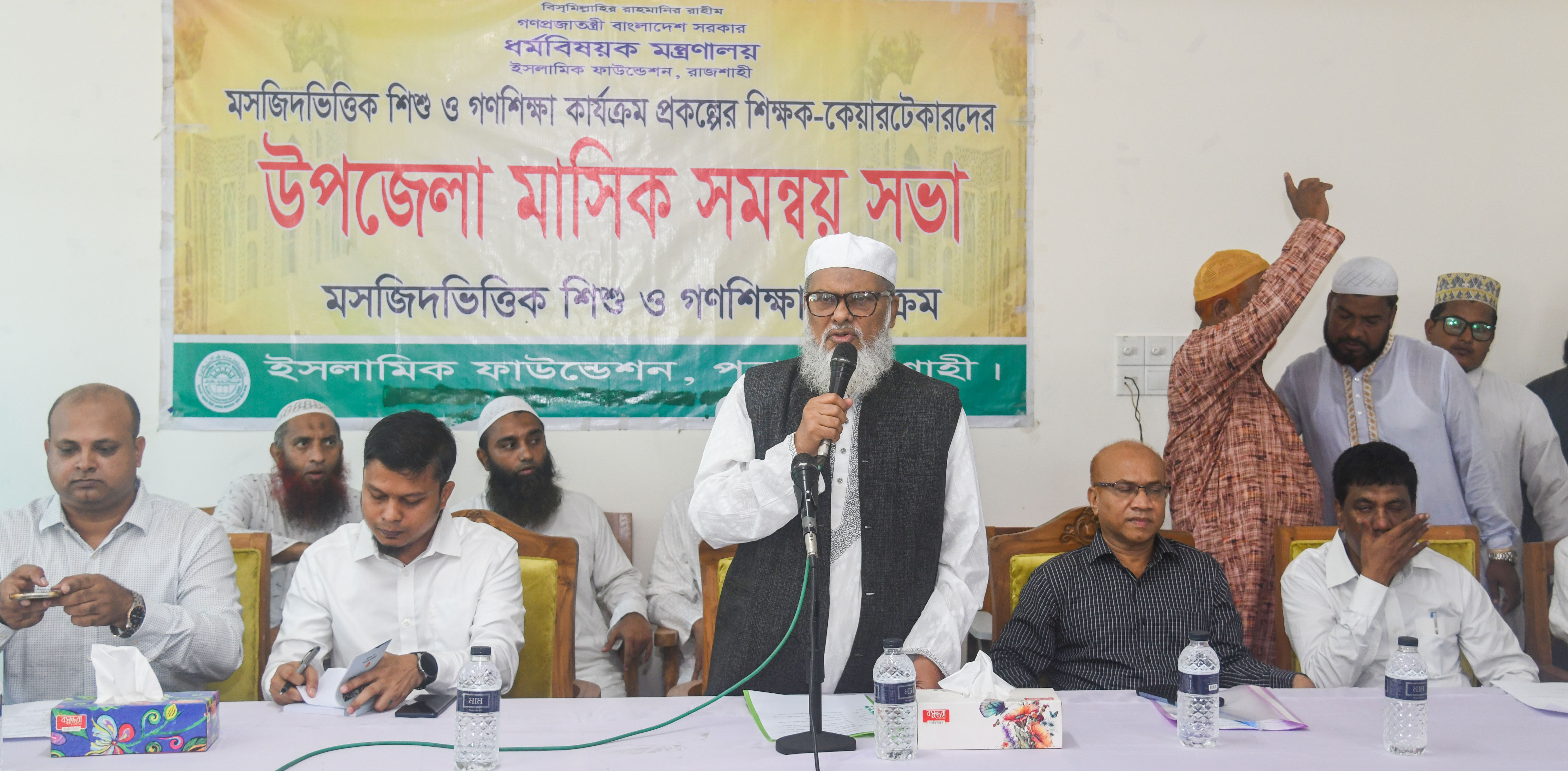 রাজশাহীর বিভিন্ন মসজিদ-মাদ্রাসা পরিদর্শন করলেন ধর্ম উপদেষ্টা