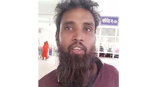 রাসেল ভাইপার নিয়েই রামেক হাসপাতালে দংশিত যুবক !