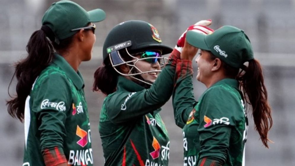 এক ম্যাচ হাতে রেখেই সিরিজ জিতল বাংলাদেশের মেয়েরা