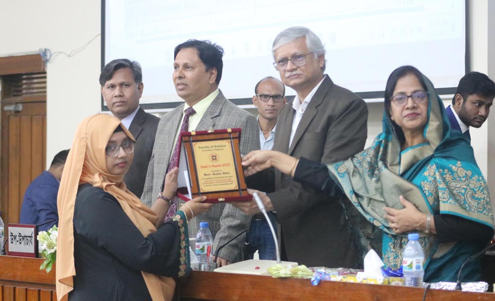 রাবির বিজ্ঞান অনুষদের ডীনস্ এ্যাওয়ার্ড পেলেন ৮৮ শিক্ষক-শিক্ষার্থী
