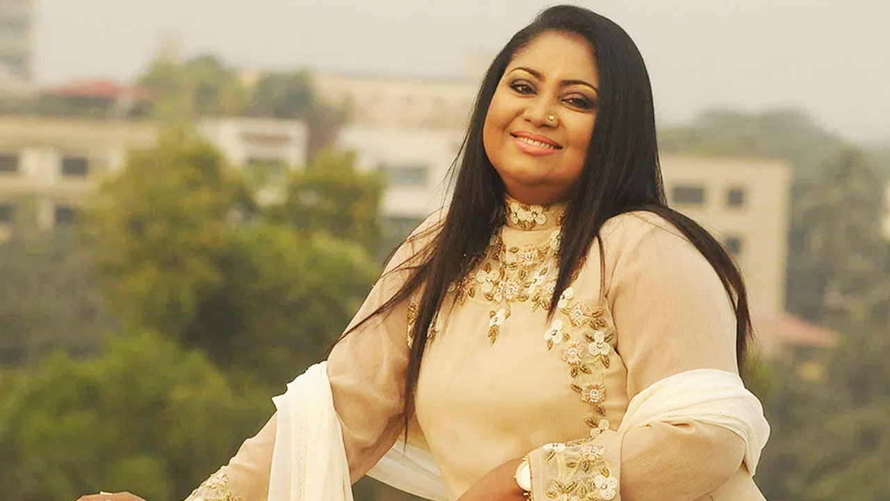 ১৫ বছর পর ঢাকার কনসার্টে গাইবেন বেবী নাজনীন