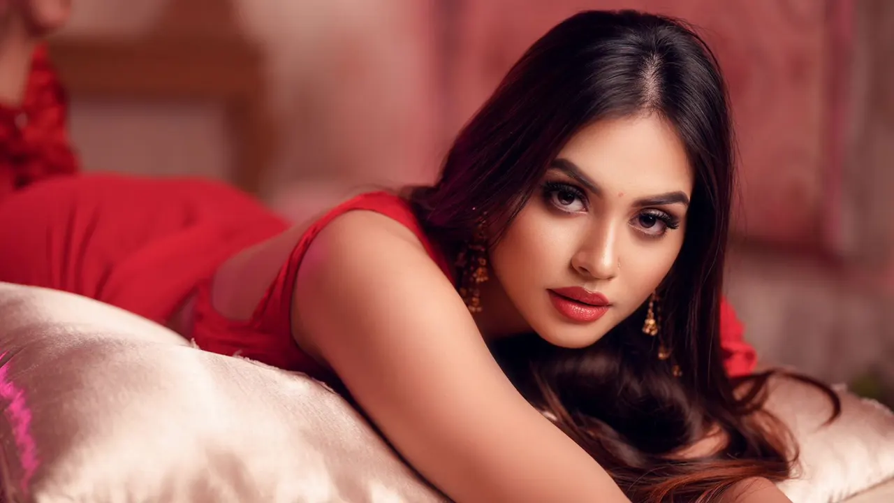 শাকিব খানের নায়িকা হতে চান মারিয়া মিম