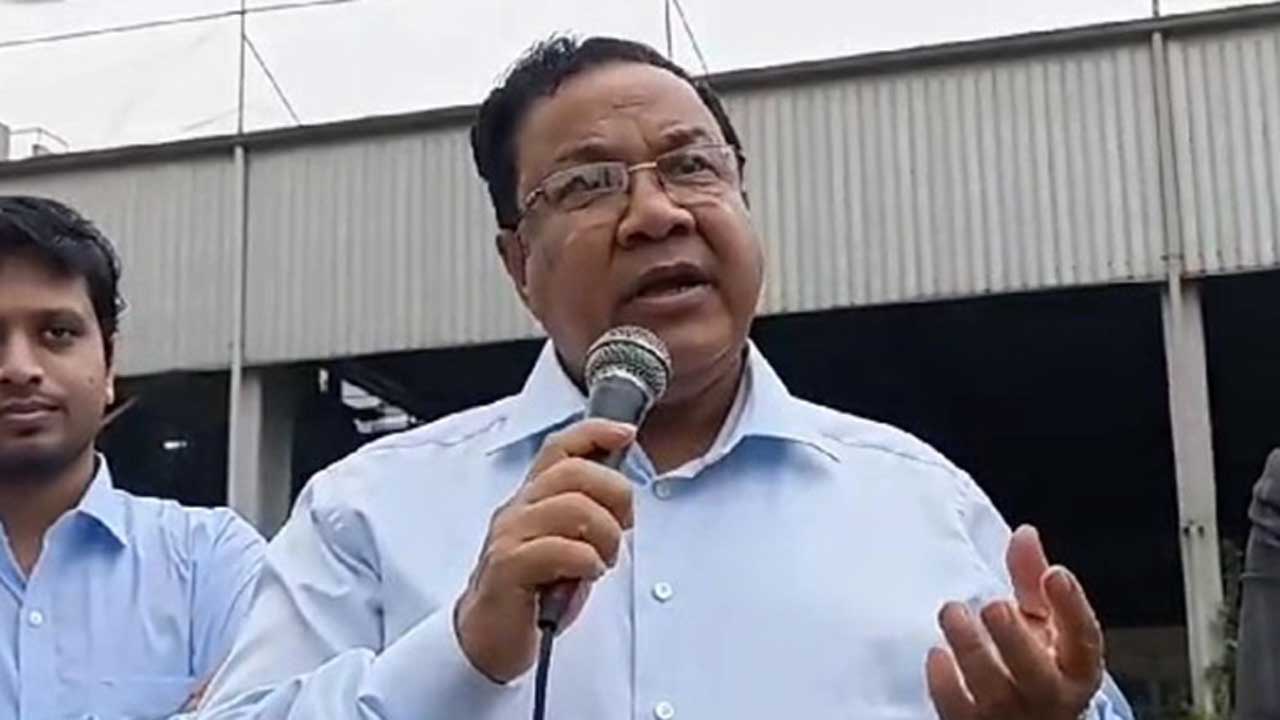 দুদকের সাবেক কমিশনারের পাসপোর্ট বাতিল, দেশত্যাগে নিষেধাজ্ঞা