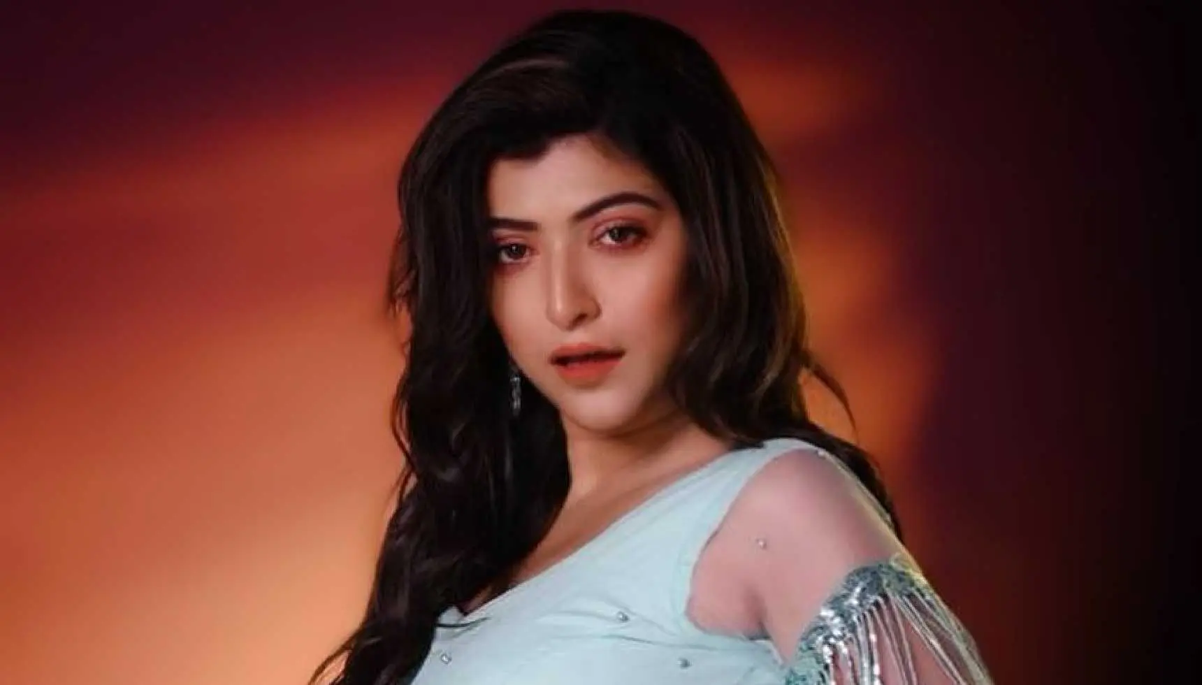 বিচ্ছেদের মাঝেই শাকিবের সিনেমায় রিয়া