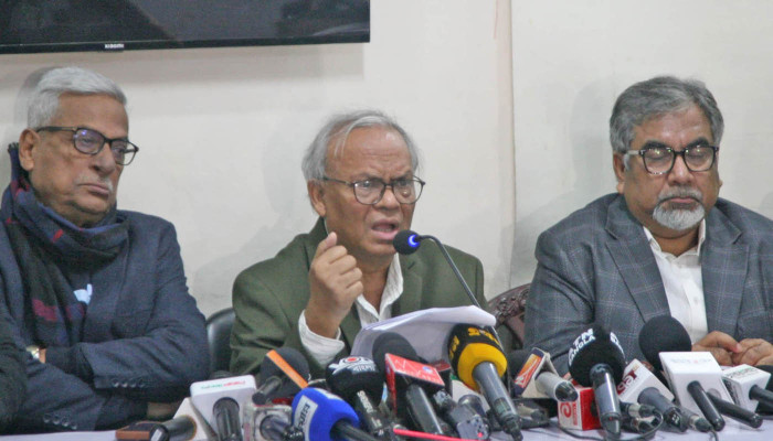 বিএনপি সেনাছাউনিতে জন্ম হওয়া দল নয় : রিজভী