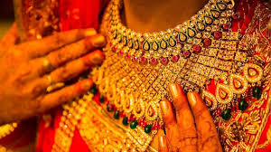 বিশ্ববাজারে বেড়েছে সোনার দাম, বাড়তে পারে দেশেও