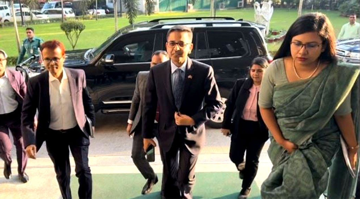 ভারতীয় হাইকমিশনারকে তলব