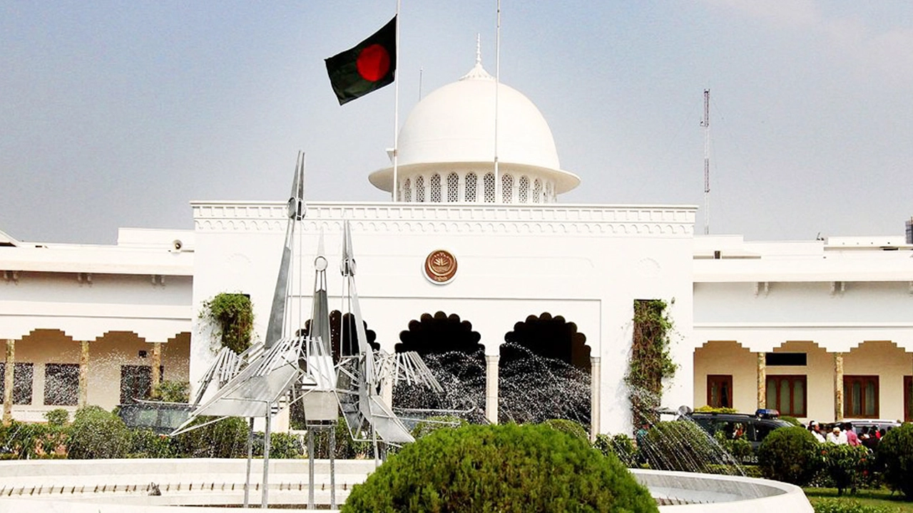 নির্দলীয় ব্যক্তিকে রাষ্ট্রপতি দেখতে চান ৬৮ শতাংশ মানুষ