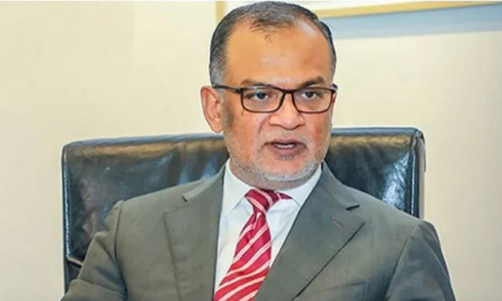 এক কোটি ফ্যামিলি কার্ডধারীর মধ্যে ৩৭ লাখই ভুয়া : বাণিজ্য উপদেষ্টা