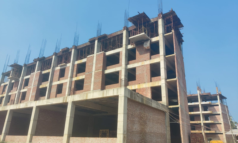 রুয়েটের নির্মাণাধীন ভবনের ছাদ থেকে পড়ে শ্রমিকের মৃত্যু