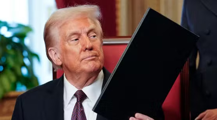 যেসব পরিবর্তন আনলেন ডোনাল্ড ট্রাম্প