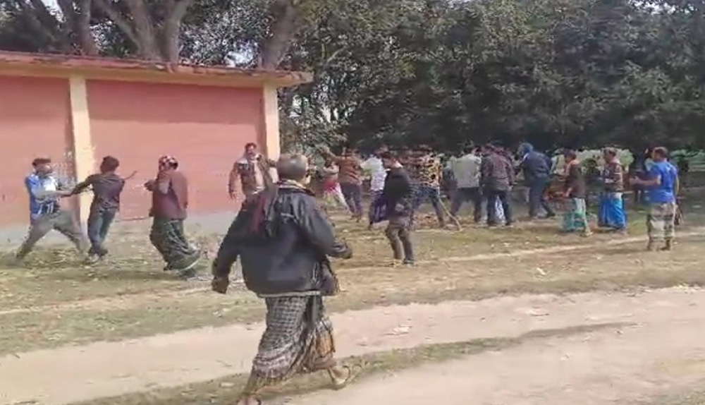 রাজশাহীর চারঘাটে বিএনপির দুই গ্রুপের সংঘর্ষে আহত ১০