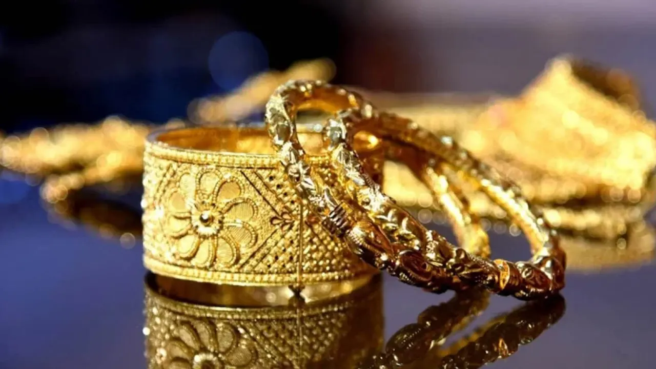 জানুয়ারিতেই ৩ দফায় বাড়ল সোনার দাম