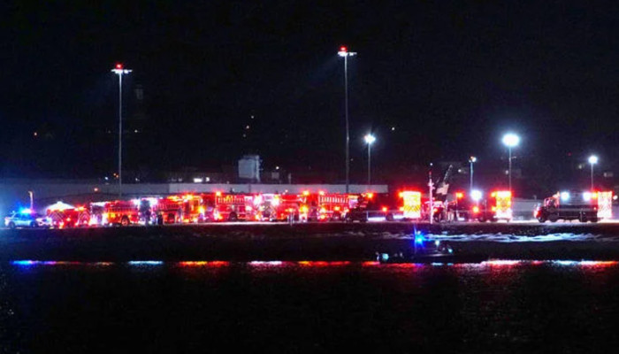 যুক্তরাষ্ট্রে উড়োজাহাজ-হেলিকপ্টার সংঘর্ষে নিহত অন্তত ১৮