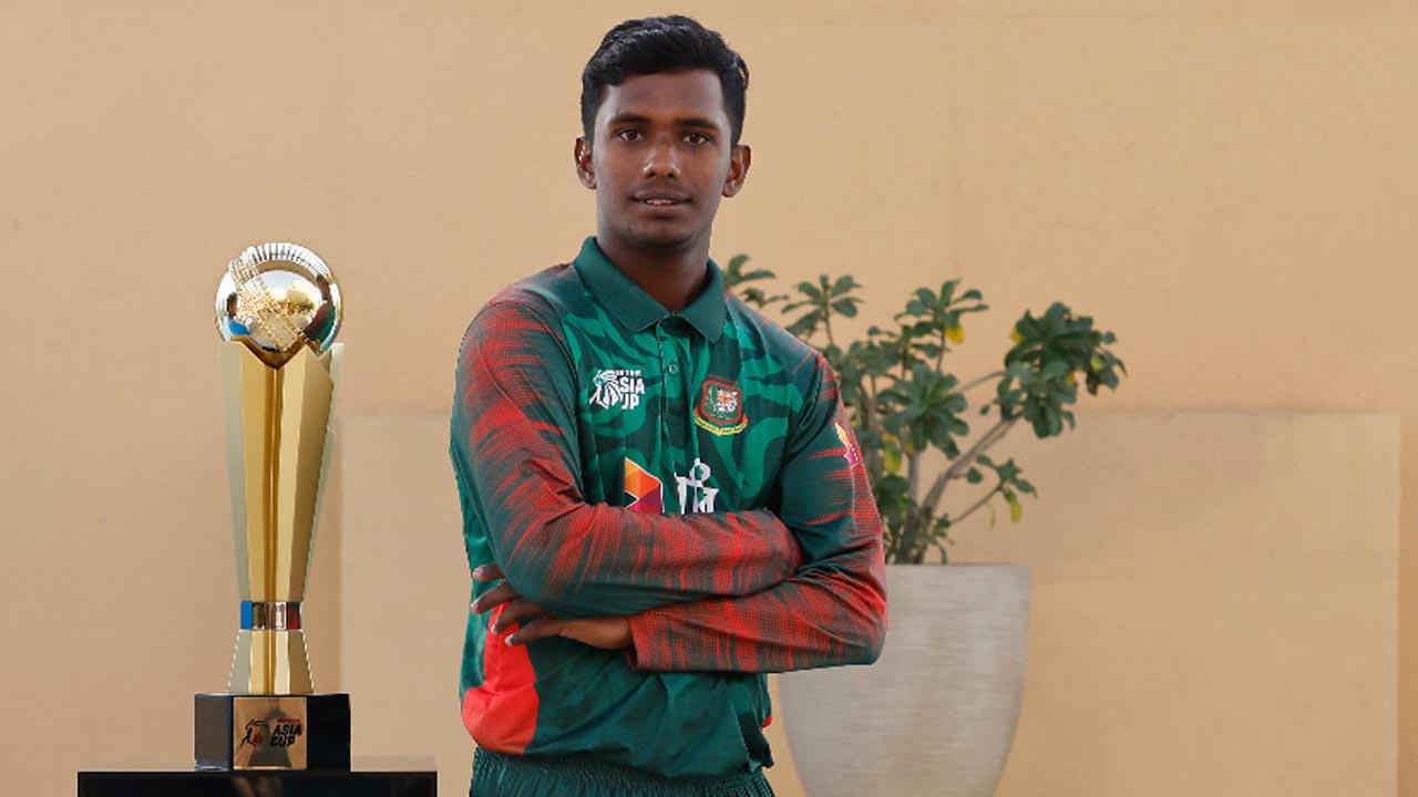 এসএসসি পরীক্ষা রেখে খেলাকে বেছে নিলেন এশিয়া কাপজয়ী তামিম