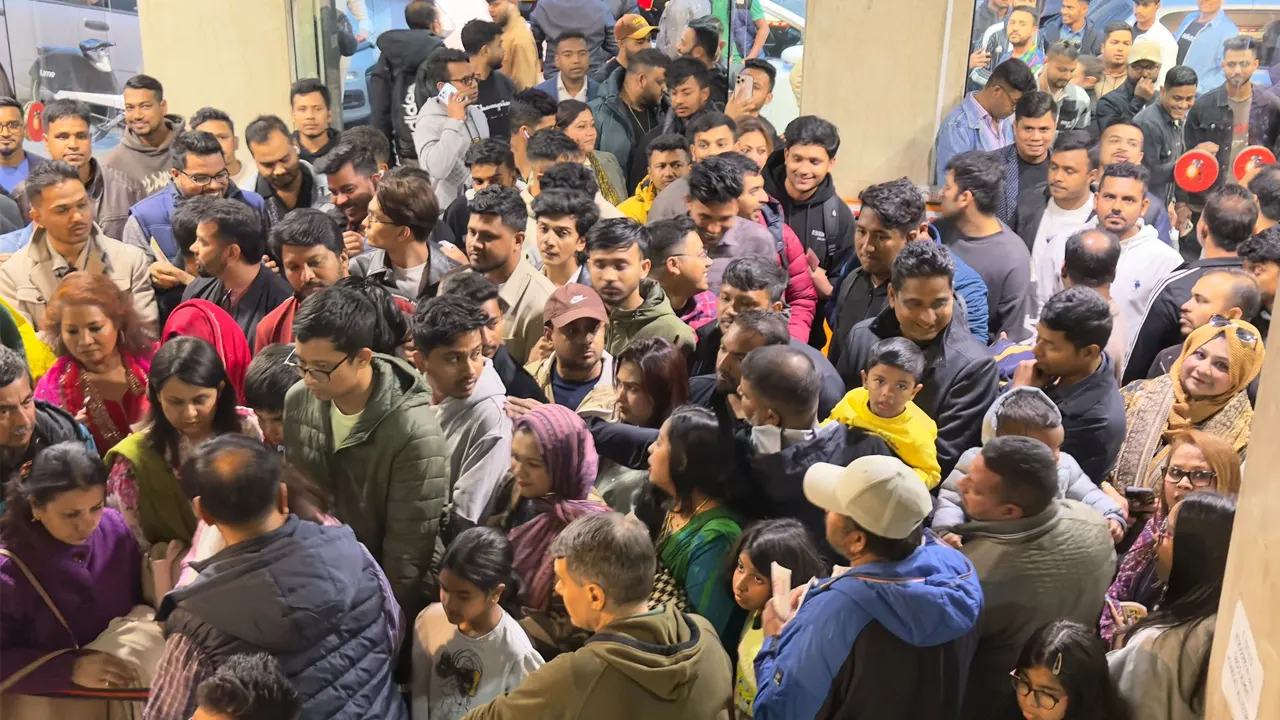 রোমে ‘বরবাদ’র জয়জয়কার