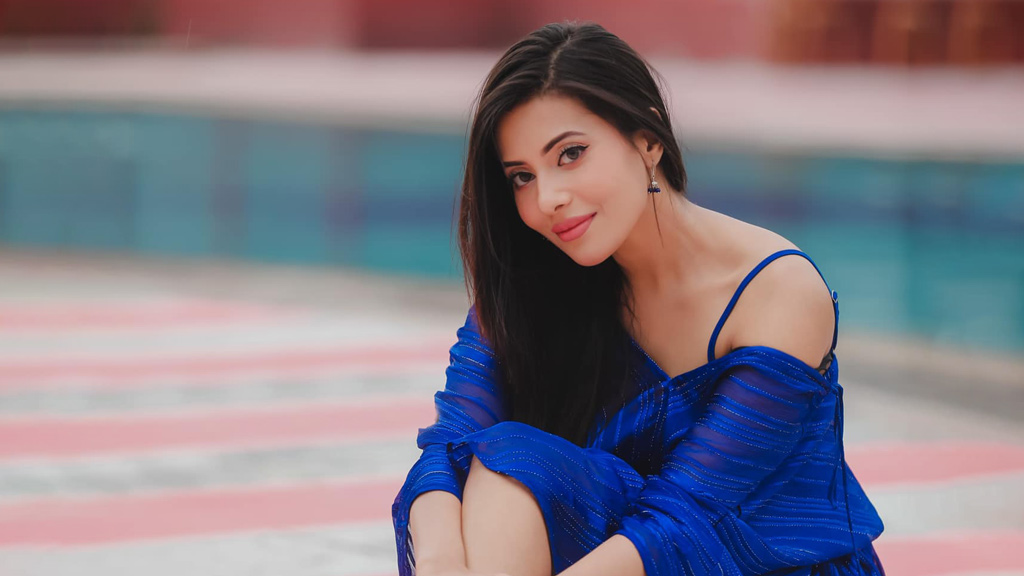 অপেক্ষায় সৌমি