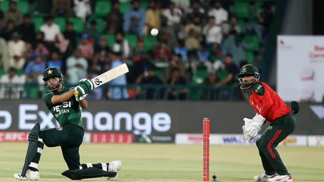 সিরিজ বাঁচাতে রানের পাহাড় টপকাতে হবে বাংলাদেশকে