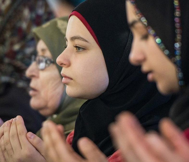 বিশ্বে সবচেয়ে দ্রুত বাড়ছে ইসলাম ধর্মের অনুসারী