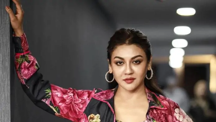 ভারতীয় সিনেমায় জয়াকে নিয়ে আপত্তি কংগ্রেস নেত্রীর