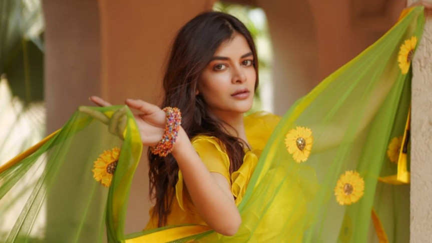 বিয়ের পিঁড়িতে বসছেন মধুমিতা