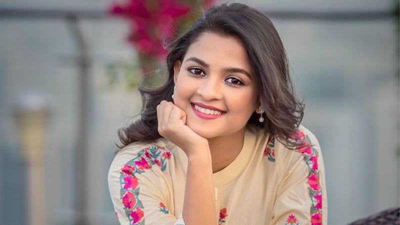 ভালোবাসার নতুন গল্পে সাদিয়া আয়মান