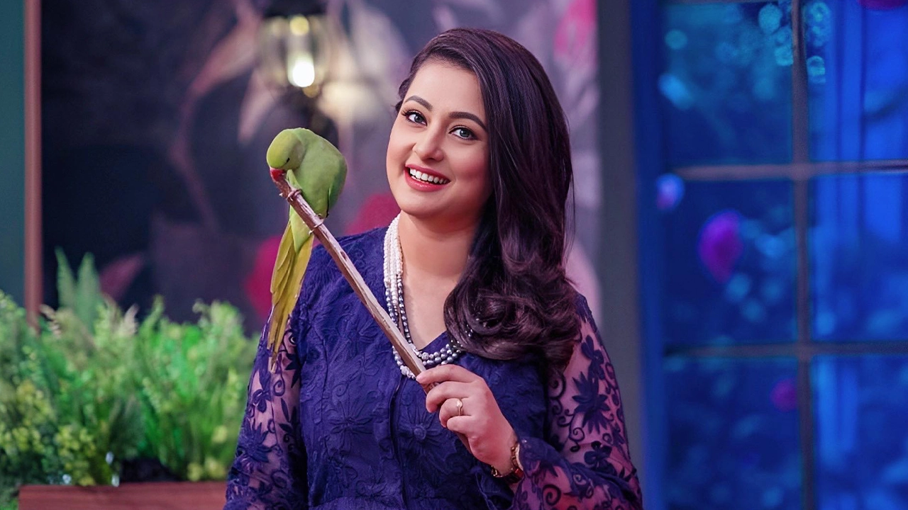 নিঃসঙ্গতায় শান্তি খুঁজছেন পূর্ণিমা