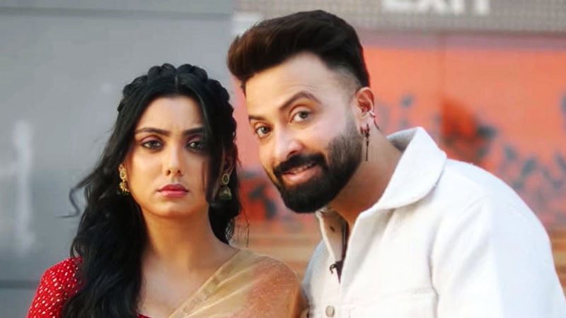 প্রিন্স-এ ইধিকাই হচ্ছেন শাকিব খানের নায়িকা