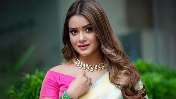 বিতর্ক পিছু ছাড়ছে না তানজিন তিশার