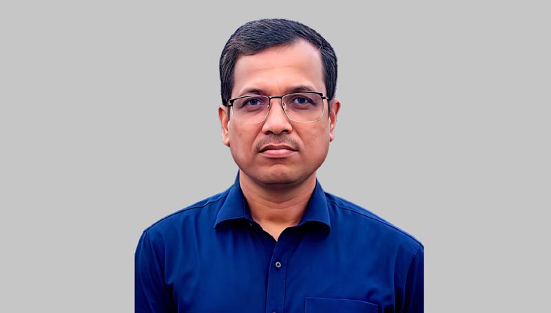 রাজশাহী বিভাগের শ্রেষ্ঠ কানুনগো নিশিথ কুমার সরকার
