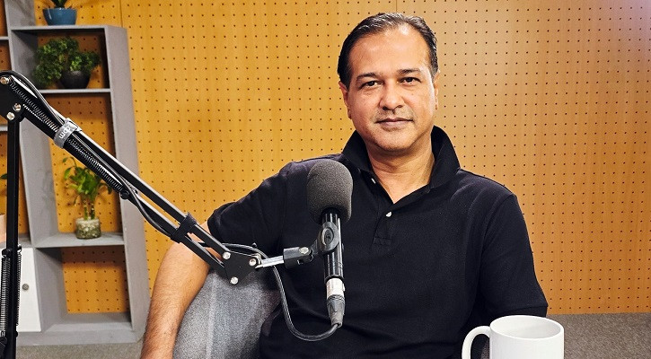 ‘কিছু মানুষের জন্ম আর মৃত্যুই হয় ফেসবুকে’