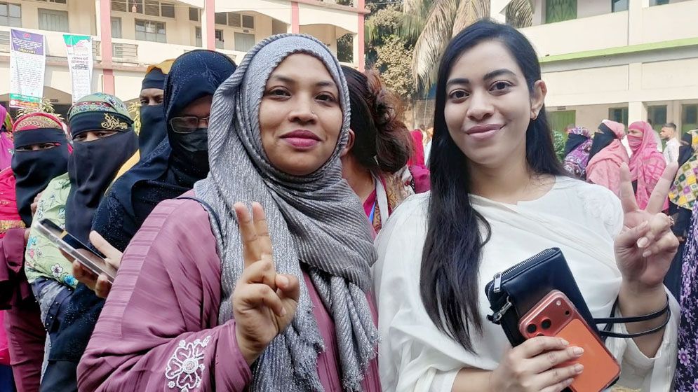 ভোটগ্রহণ শেষ, চলছে গণনা