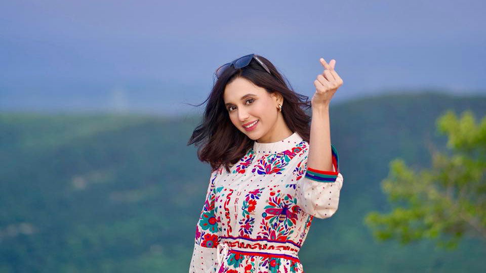 শাকিবের নতুন সিনেমায় সাবিলা নূর