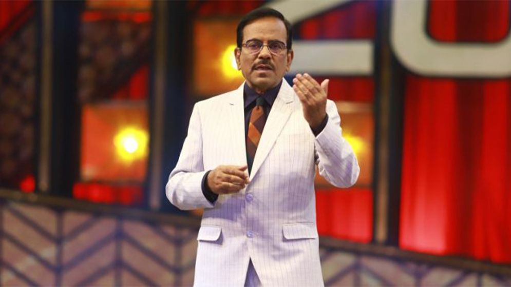 রাতে প্রচারিত হবে হানিফ সংকেতের ‘ইত্যাদি’