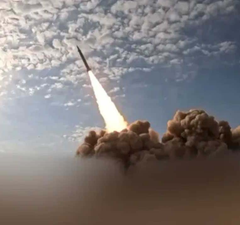 ট্রাম্পের হুমকির পরপরই ইসরায়েলে ক্ষেপণাস্ত্র ছুড়ল ইরান