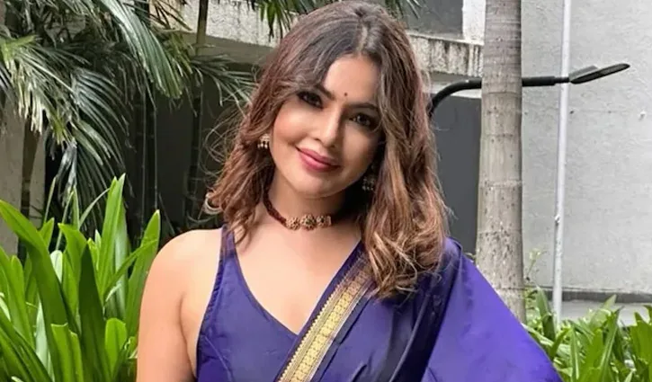 জনপ্রিয় অভিনেত্রীর রহস্যজনক মৃত্যু