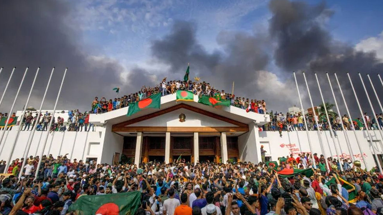 জুলাই যোদ্ধাদের সুরক্ষা ও দায়মুক্তি দিয়ে সংসদে বিল পাস