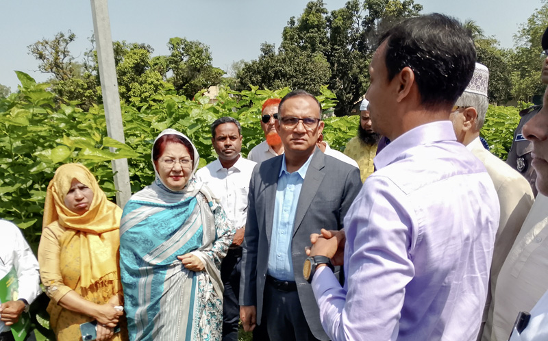 সিল্কের ঐতিহ্য রক্ষায় দেশি-বিদেশি বিনিয়োগে কাজ করা হবে : রাজশাহীতে প্রতিমন্ত্রী