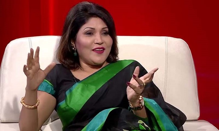 বিএনপির রাজনীতিতে আসছেন শিল্পী রিজিয়া পারভীন