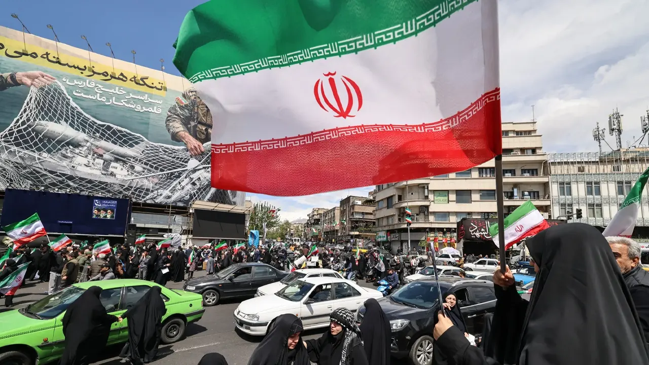 যুক্তরাষ্ট্রের সঙ্গে আলোচনা চালিয়ে যাওয়ার ঘোষণা ইরানের