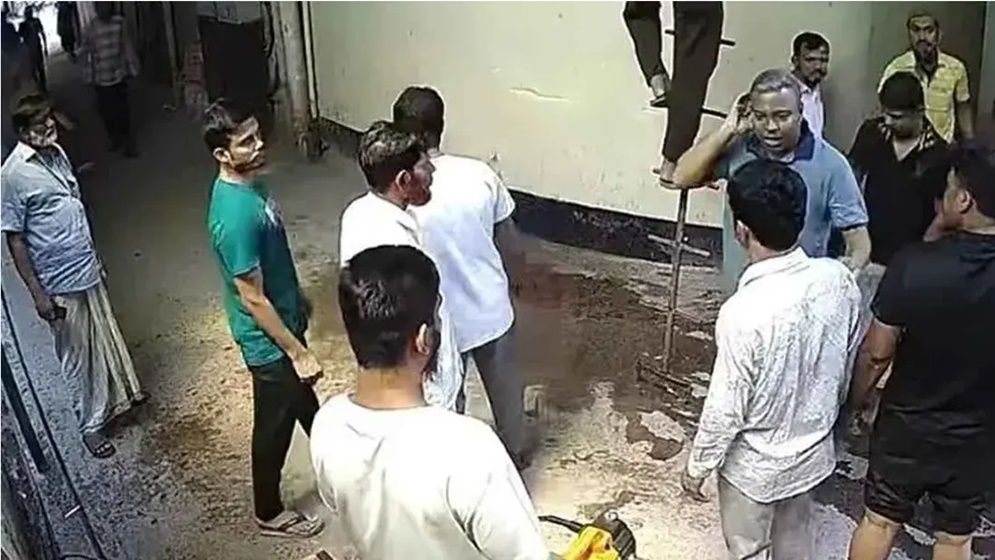 ডা. কামরুলের হাসপাতালে চাঁদা দাবির মূলহোতা মঈনসহ গ্রেফতার ৭