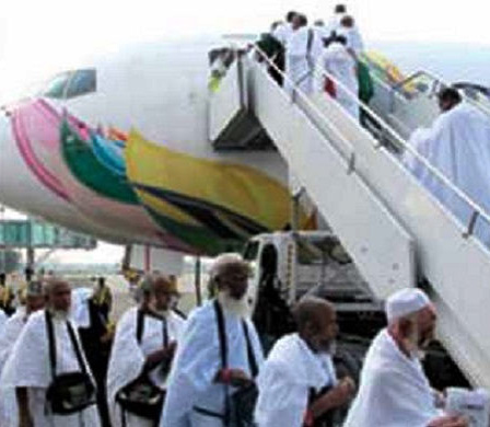 মধ্যরাতে শুরু হচ্ছে হজ ফ্লাইট