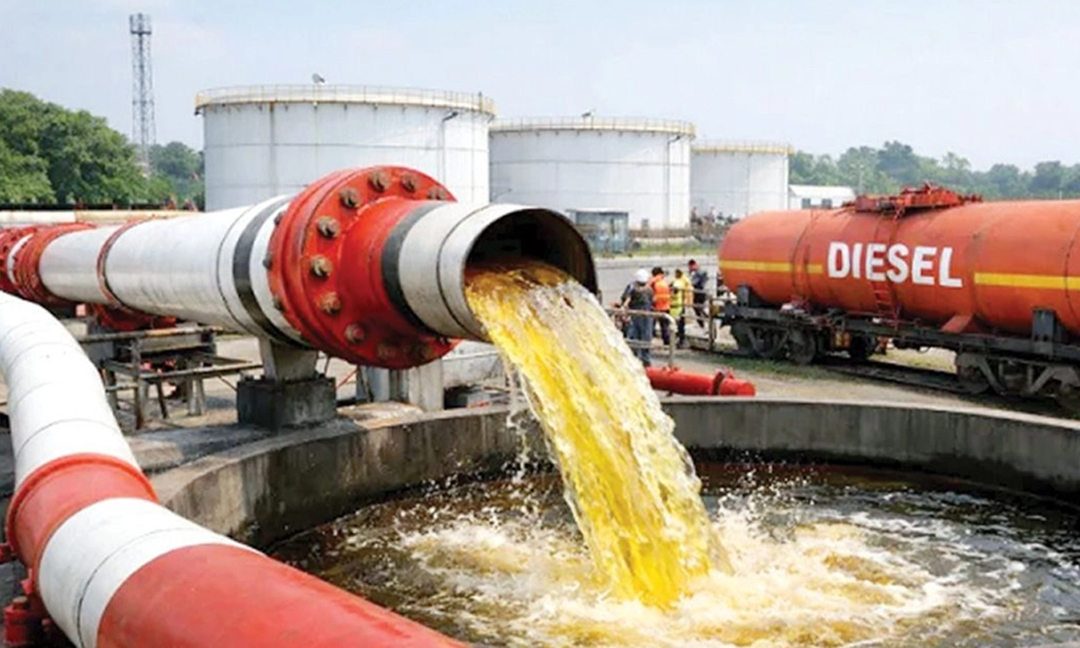 ভারত থেকে এলো ৭ হাজার মেট্রিক টন ডিজেল